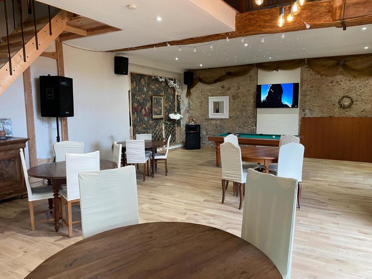 Saint-Pierre-les-Etieux Le Moulin De Gateau酒店 外观 照片